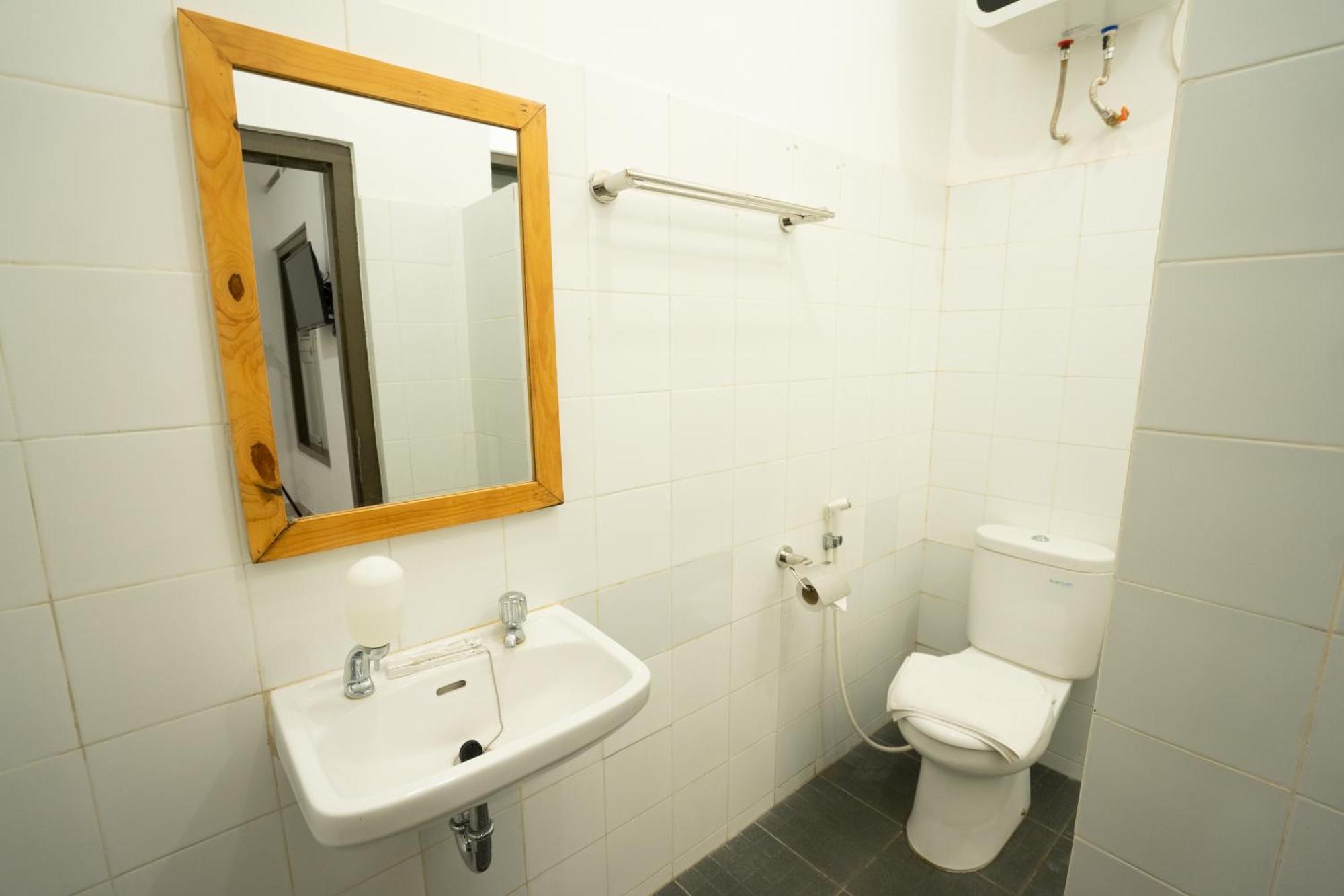 Yuwono Hotel & Villa Malioboro Джок'якарта Екстер'єр фото