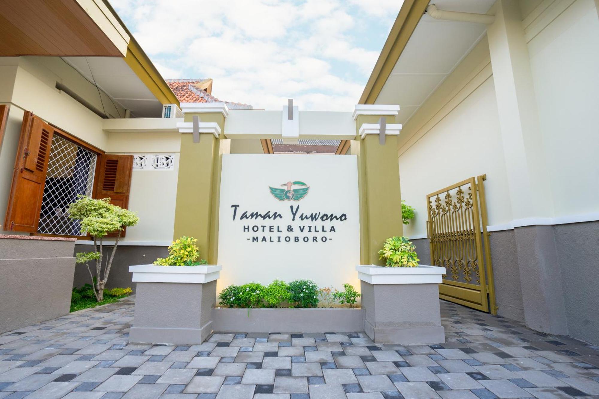 Yuwono Hotel & Villa Malioboro Джок'якарта Екстер'єр фото